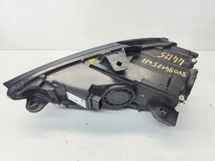 REFLEKTOR PRAWY PRZÓD BI XENON LED SKRĘTNY AUDI A3 8V 8V0941754A 44/25
