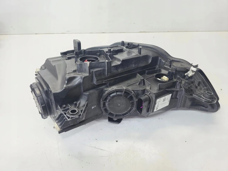 REFLEKTOR PRAWY PRZÓD BI XENON LED SKRĘTNY AUDI A3 8V 8V0941754A 44/25