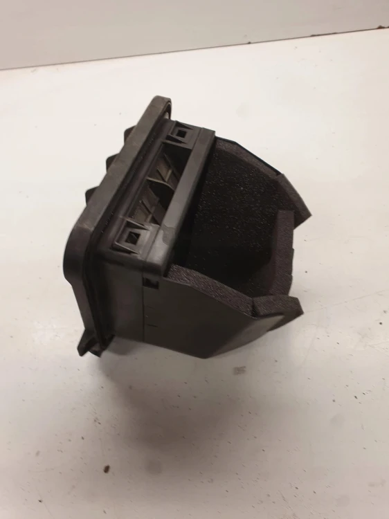 KRATKA POWIETRZA TYŁ AUDI A4 B8 A5 8K0819161B