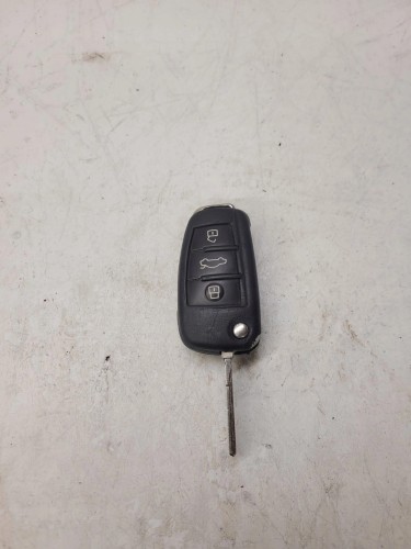 KLUCZYK PILOT SCYZORYK AUDI A3 8V 8V0837220