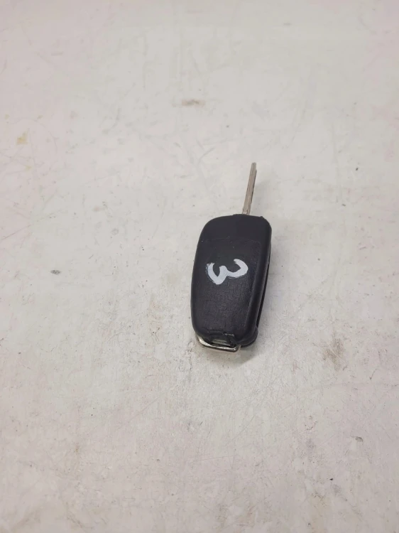 KLUCZYK PILOT SCYZORYK AUDI A3 8V 8V0837220