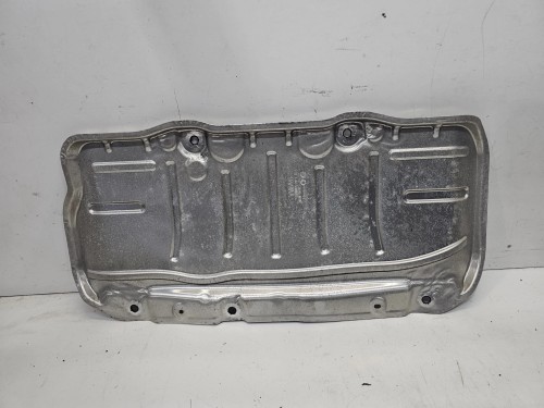 OSŁONA TERMICZNA PODWOZIA AUDI A3 8V A3 8Y SPORTBACK 5Q0825701E