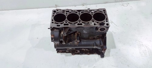 BLOK SILNIKA AUDI A4 B9 A5 DEU 2.0 TDI 03N023A