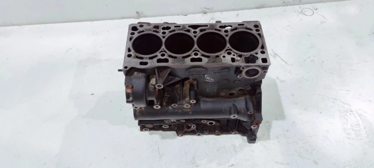 BLOK SILNIKA AUDI A4 B9 A5 DEU 2.0 TDI 03N023A