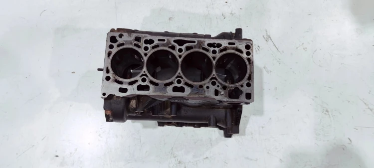 BLOK SILNIKA AUDI A4 B9 A5 DEU 2.0 TDI 03N023A