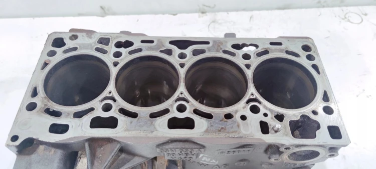 BLOK SILNIKA AUDI A4 B9 A5 DEU 2.0 TDI 03N023A