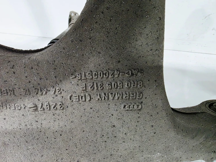 ZWROTNICA PIASTA WAHACZE PRAWY TYŁ AUDI A6 C7 A7 Q5 8R0505312F 4G0505432E