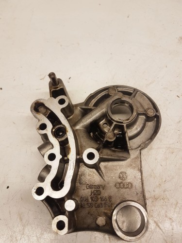 OBUDOWA WAŁKÓW AUDI A4 B8 A5 1.8 TFSI 06H103166E
