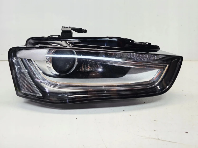 REFLEKTOR PRAWY PRZÓD BI XENON LED SKRĘTNY AUDI A4 B8 LIFT 8K0941754C 20/25