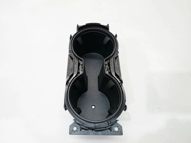UCHWYT NA KUBKI AUDI A3 8Y 8Y0862533C