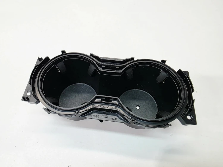 UCHWYT NA KUBKI AUDI A3 8Y 8Y0862533C