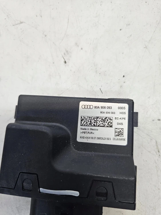 STEROWNIK POMPY PALIWA AUDI A3 Q3 Q5 VW SEAT 80A906093 2.0 TFSI