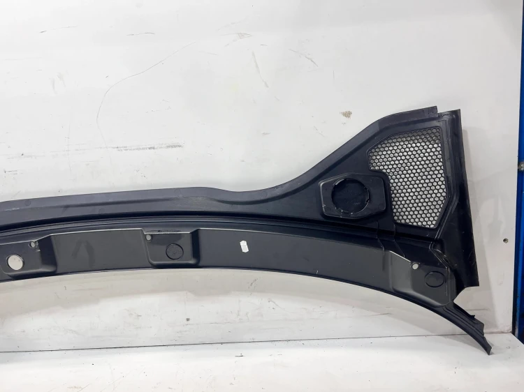 PODSZYBIE PLASTIKOWE AUDI A3 8Y 8Y2819403 ANGIELSKIE