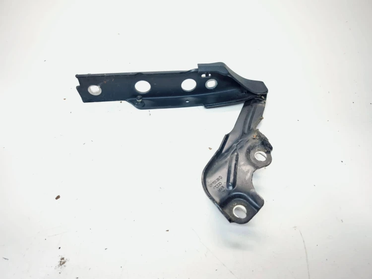 ZAWIAS MASKI PRAWY AUDI A6 C7 A7 4G 4G8823302D