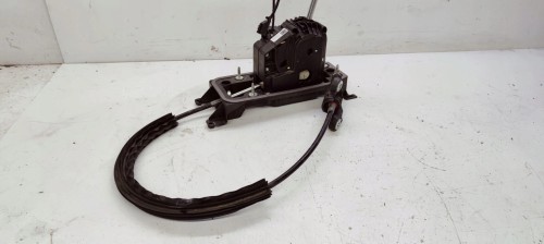 WYBIERAK LEWAREK AUTOMAT AUDI Q3 F3 5QH713023L