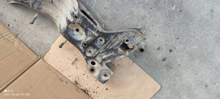 TRAWERS SANKI WÓZEK PRZÓD AUDI A1 8X 6R0199315