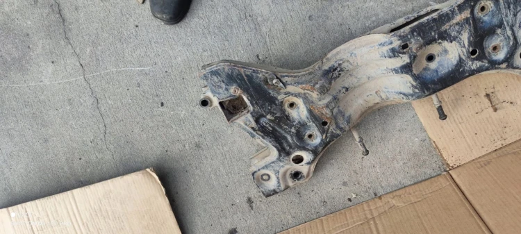 TRAWERS SANKI WÓZEK PRZÓD AUDI A1 8X 6R0199315