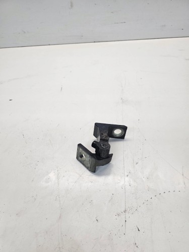 ZAWIAS DRZWI LEWY AUDI A1 8X Q3 8U A3 8V 8X0831403A
