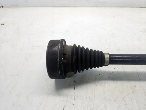 PÓŁOŚ LEWA KRÓTKA AUDI A3 8V VOLKSWAGEN SEAT SKODA 5Q0407271A
