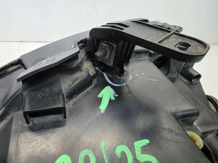 REFLEKTOR LAMPA LEWY PRZÓD BI XENON LED AUDI A5 8T 8T0941029AK EU 28/25