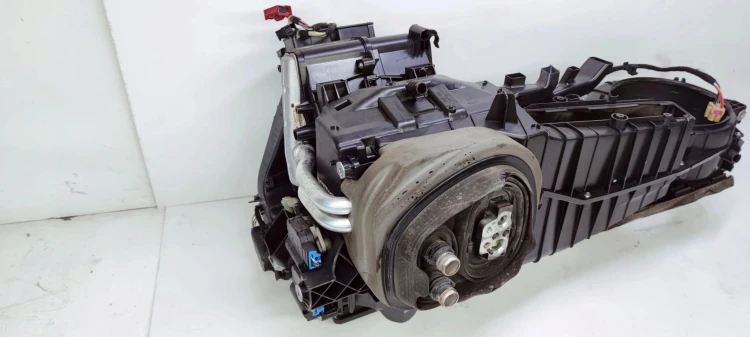 NAGRZEWNICA AUDI A3 8P LIFT 8P1820003M