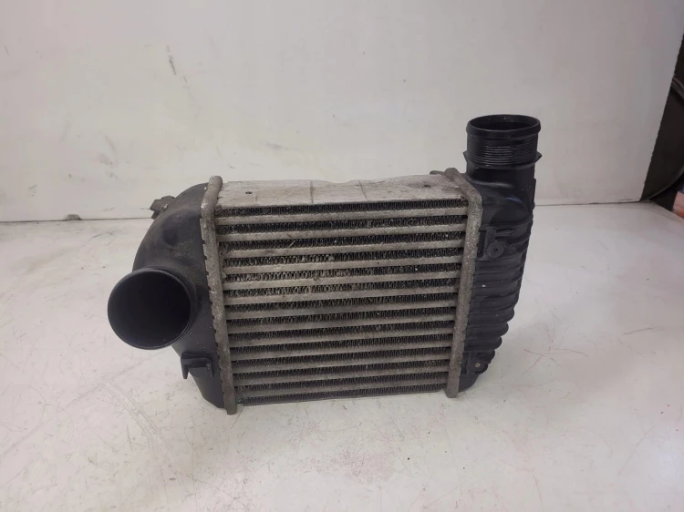 CHŁODNICA INTERCOOLER AUDI A6 C6 2.0 4F0145805AD