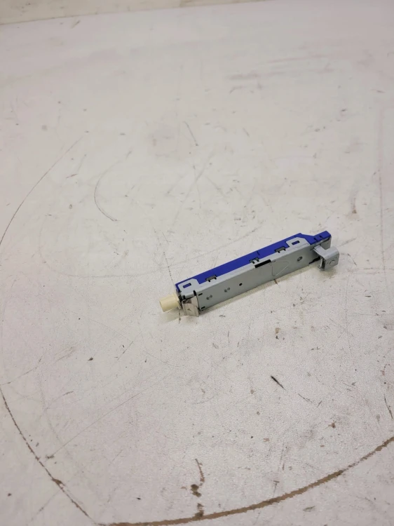 WZMACNIACZ ANTENOWY AUDI A4 B9 A5 F5 8W9035225