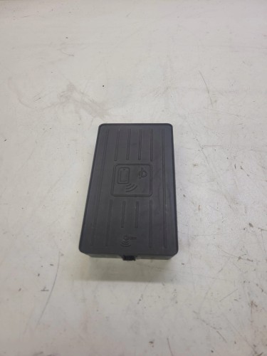 ŁADOWARKA INDUKCYJNA AUDI A4 B9 A5 8W0035502A
