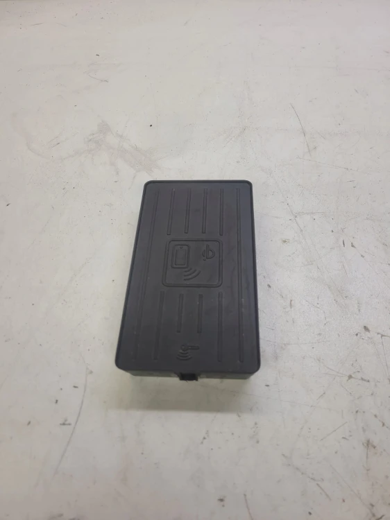 ŁADOWARKA INDUKCYJNA AUDI A4 B9 A5 8W0035502A