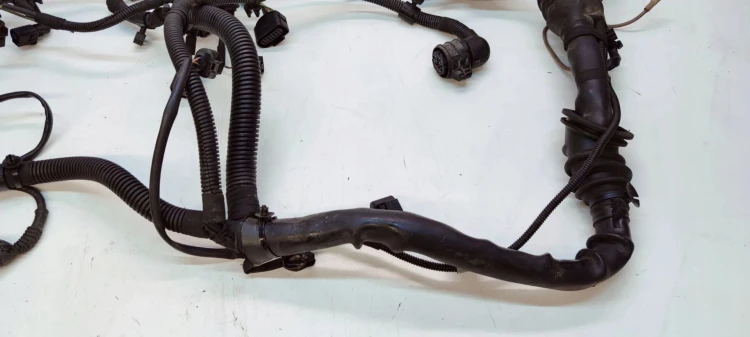 WIĄZKA SILNIKA AUDI A4 B8 A5 8T 1.8 TFSI 8K1971072FD