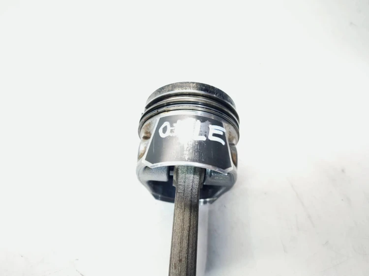 TŁOK + KORBOWÓD AUDI VOLKSWAGEN SEAT SKODA 2.0 TDI 03LA 04LE 79L121