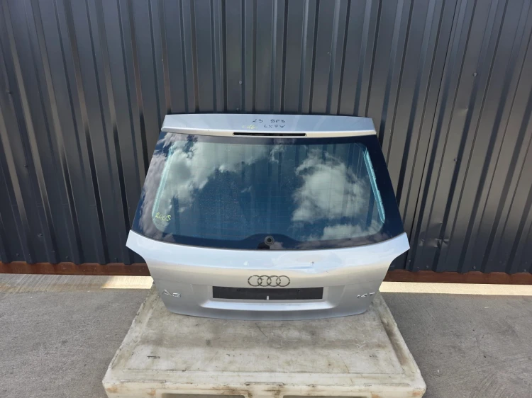 KLAPA TYŁ AUDI A3 8P 3-DRZWI 2003-2011 BEZ KOROZJI LX7W !!!