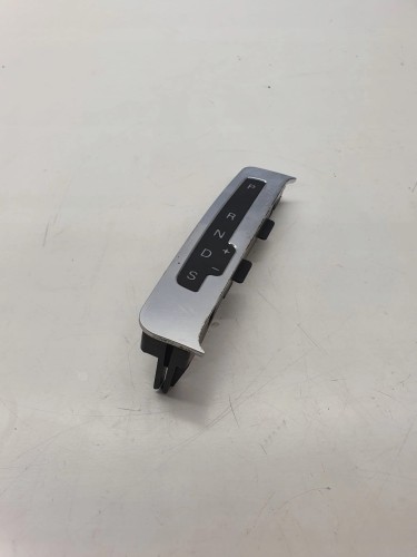 PANEL WYŚWIETLACZ WYBIERAKA AUDI A6 C6 4F1713463C