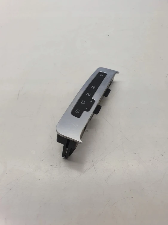 PANEL WYŚWIETLACZ WYBIERAKA AUDI A6 C6 4F1713463C