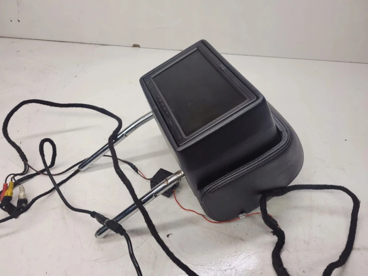 ZAGŁÓWEK FOTELA PRZÓD AUDI A6 C7 A7 TELEWIOZOR LCD