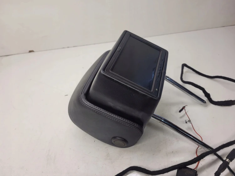 ZAGŁÓWEK FOTELA PRZÓD AUDI A6 C7 A7 TELEWIOZOR LCD