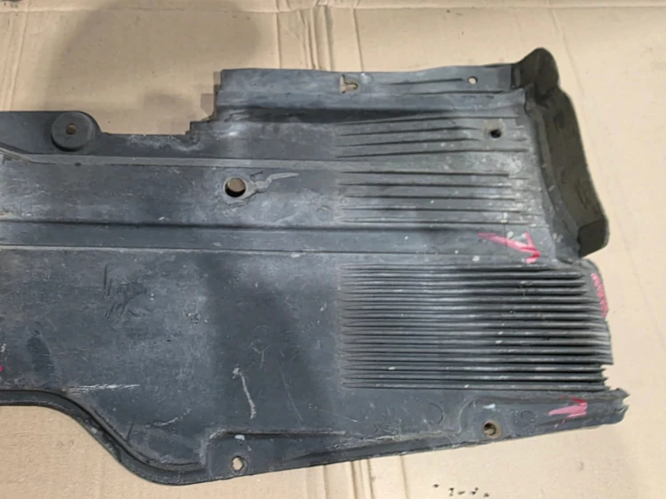 OSŁONA PŁYTA PODWOZIA LEWY TYŁ MAŁA AUDI A4 B8 A5 8T 8K0825215H 88/26