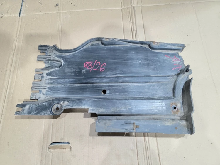 OSŁONA PŁYTA PODWOZIA LEWY TYŁ MAŁA AUDI A4 B8 A5 8T 8K0825215H 88/26