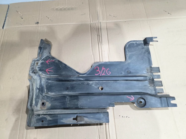 OSŁONA PŁYTA PODWOZIA PRAWY TYŁ AUDI A4 B8 A5 8T 8K0825216F 3/26