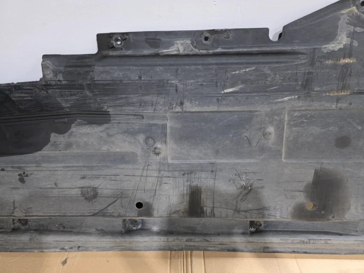 OSŁONA PŁYTA PODWOZIA PRAWA DUŻA AUDI A4 B8 A5 8T 8K0825208D 1/26