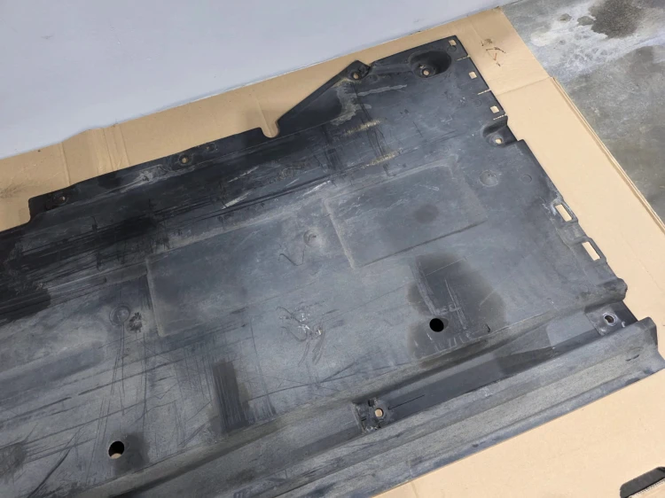 OSŁONA PŁYTA PODWOZIA PRAWA DUŻA AUDI A4 B8 A5 8T 8K0825208D 1/26
