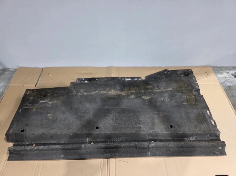 OSŁONA PŁYTA PODWOZIA PRAWA DUŻA AUDI A4 B8 LIFT A5 8T 8K0825208H 1/26