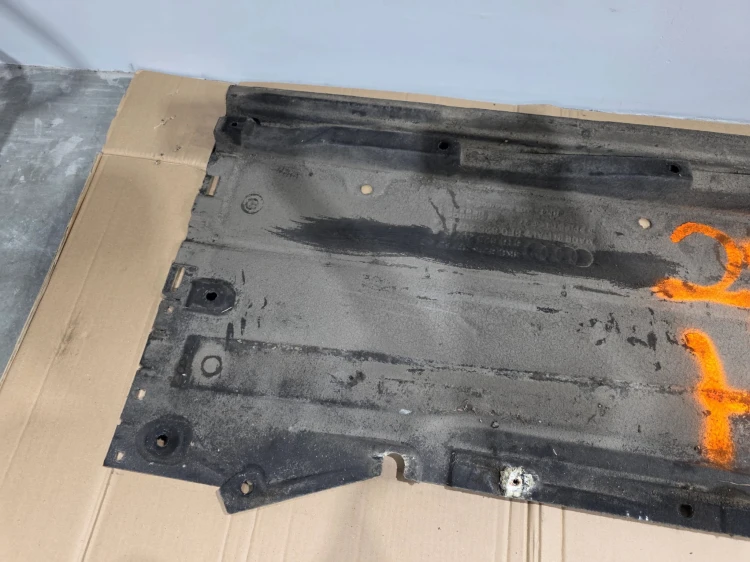 OSŁONA PŁYTA PODWOZIA LEWA DUŻA AUDI A4 B8 LIFT A5 8T 8K0825207H 4/26