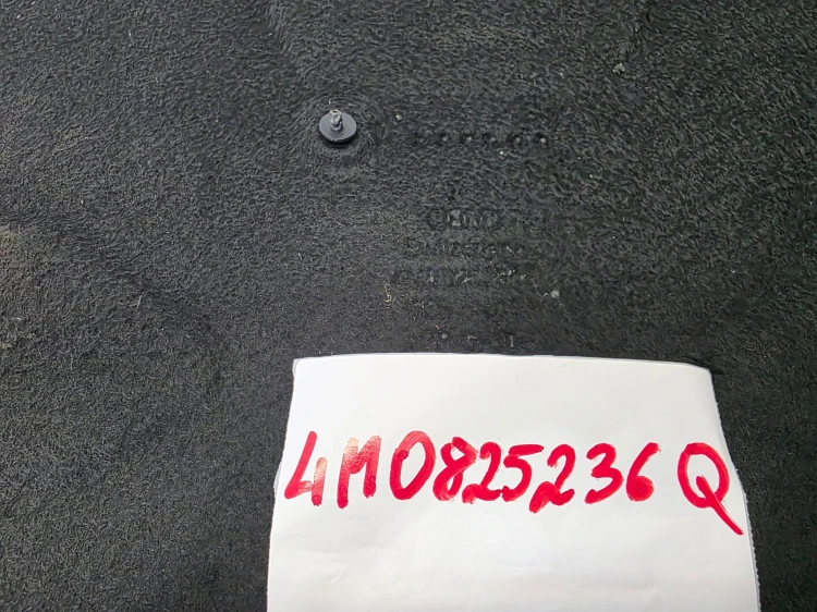 OSŁONA PŁYTA POD SKRZYNIE AUDI Q7 4M 4M0825236Q