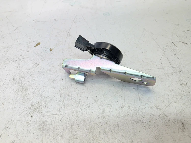 GŁOŚNIK WYSOKOTONOWY SŁUPKA A AUDI Q7 4M 4M0035399E BOSE