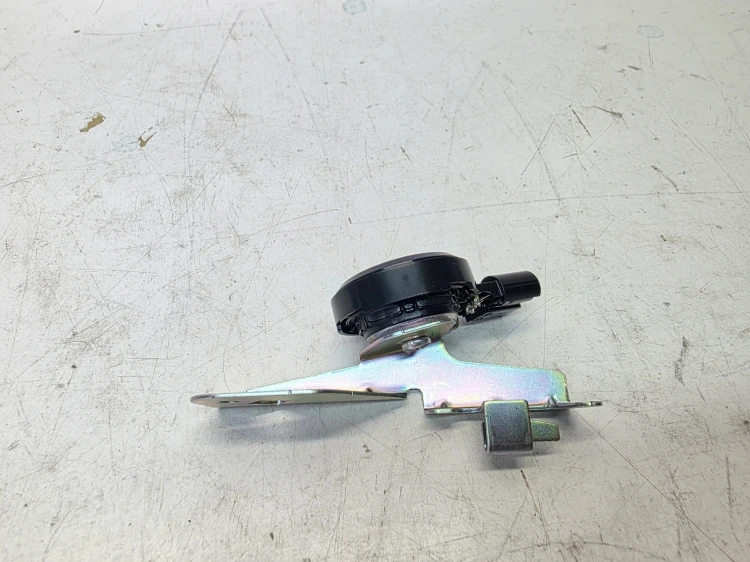 GŁOŚNIK WYSOKOTONOWY SŁUPKA A AUDI Q7 4M 4M0035399E BOSE