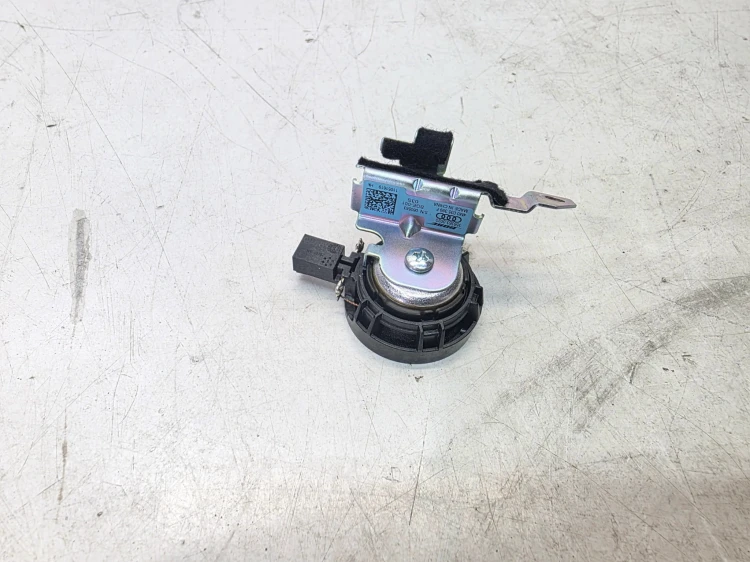 GŁOŚNIK WYSOKOTONOWY SŁUPKA A AUDI Q7 4M 4M0035399F BOSE