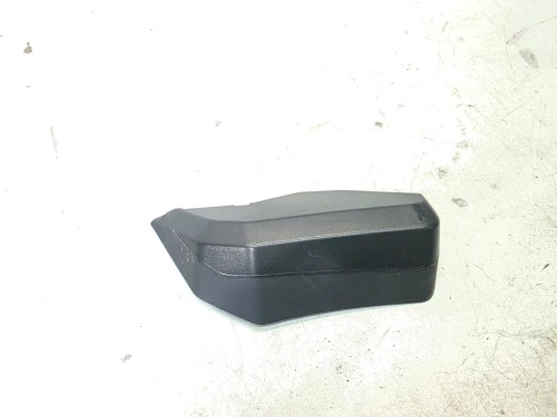 ZAŚLEPKA OSŁONA LAMPY PRAWY TYŁ AUDI Q4 E-TRON 89E945256