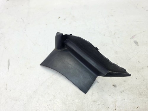 ZAŚLEPKA OSŁONA LAMPY PRAWY TYŁ AUDI Q4 E-TRON 89E945254