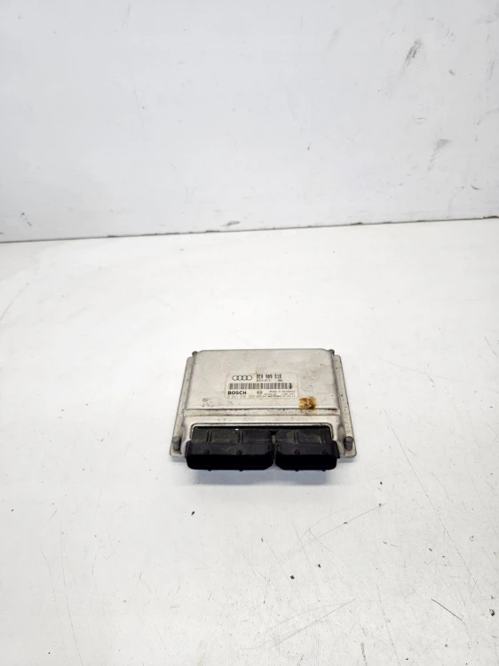 STEROWNIK KOMPUTER SILNIKA AUDI A4 B6 B7 1.8 T 8E0909518 0261206869